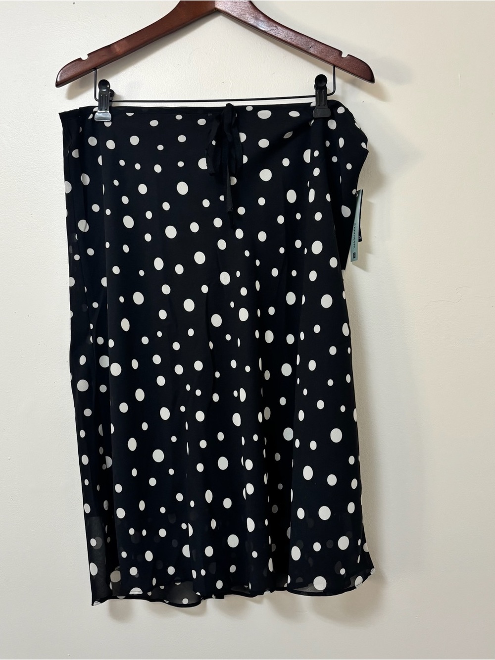 Reitmans Black and White Polka Dot Midi Skirt